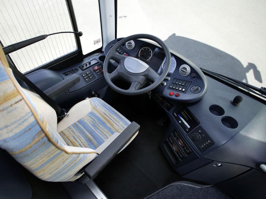 Торпедо Neoplan Trendliner U 2006 года  (фото 3 из 4)